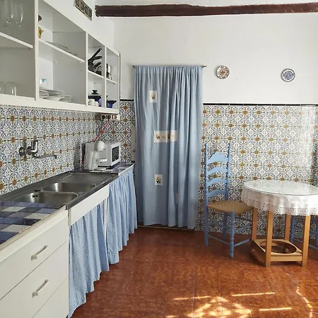 El Castellet Holiday home *